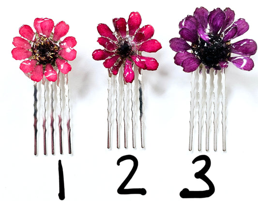 Small Zinnia Hair Fork