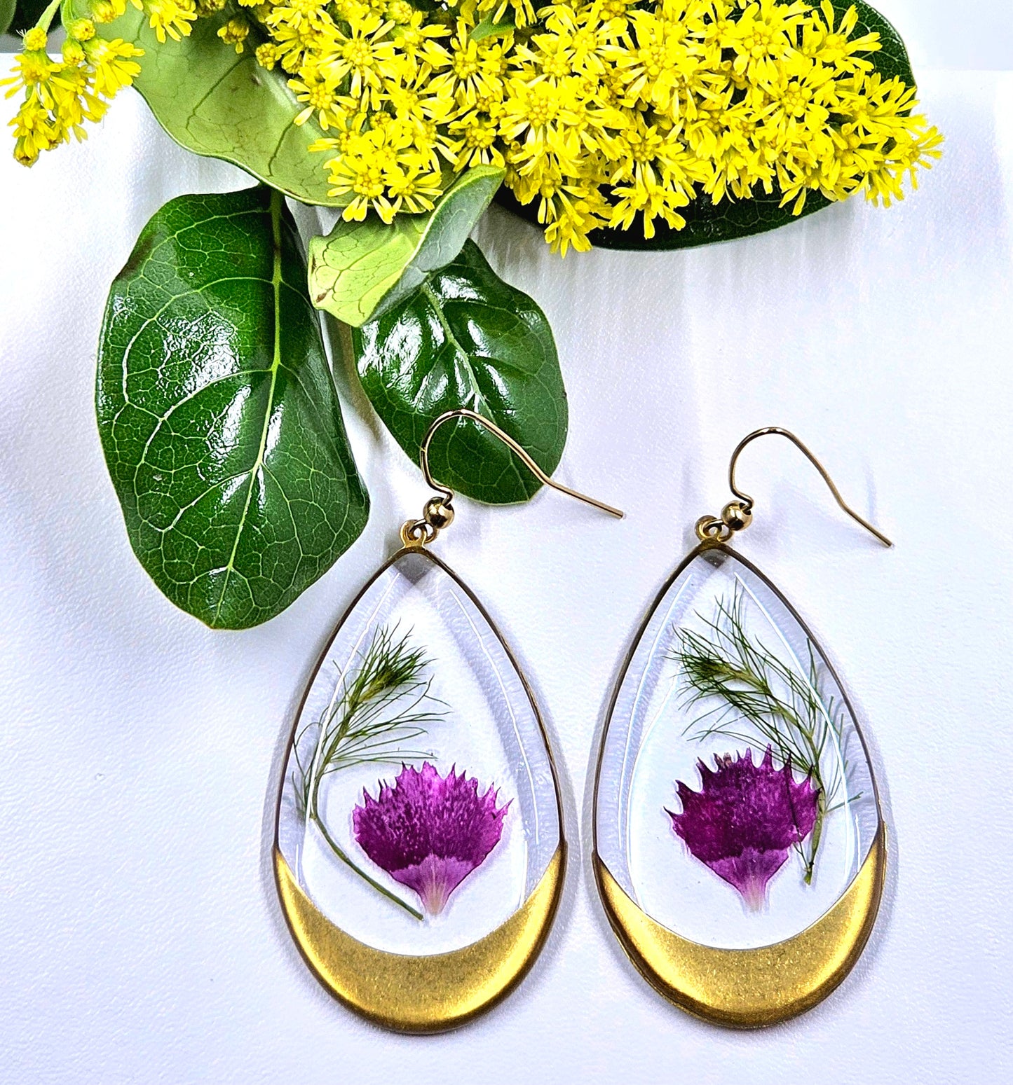 Dianthus Petal and Asparagus Fern Dangles